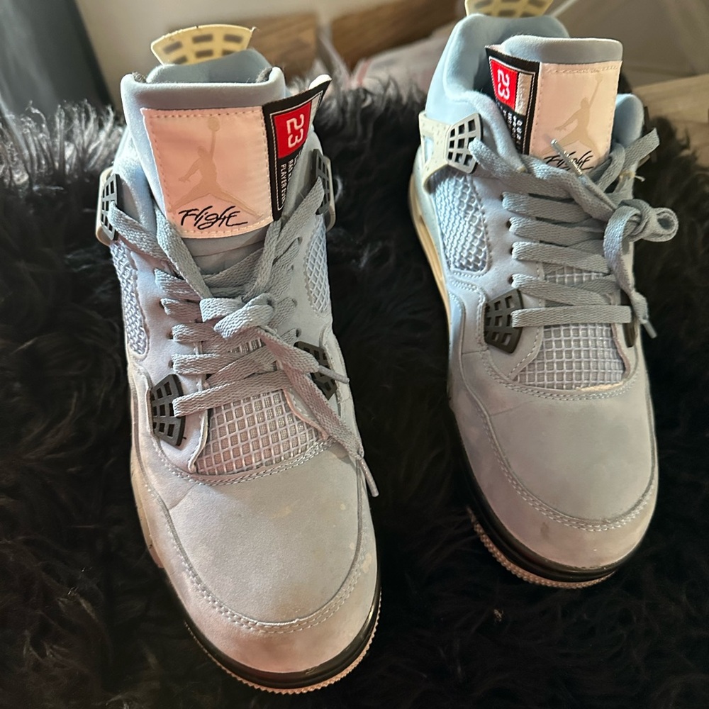 Baby blue Jordan 4’s - Picture 6 of 6